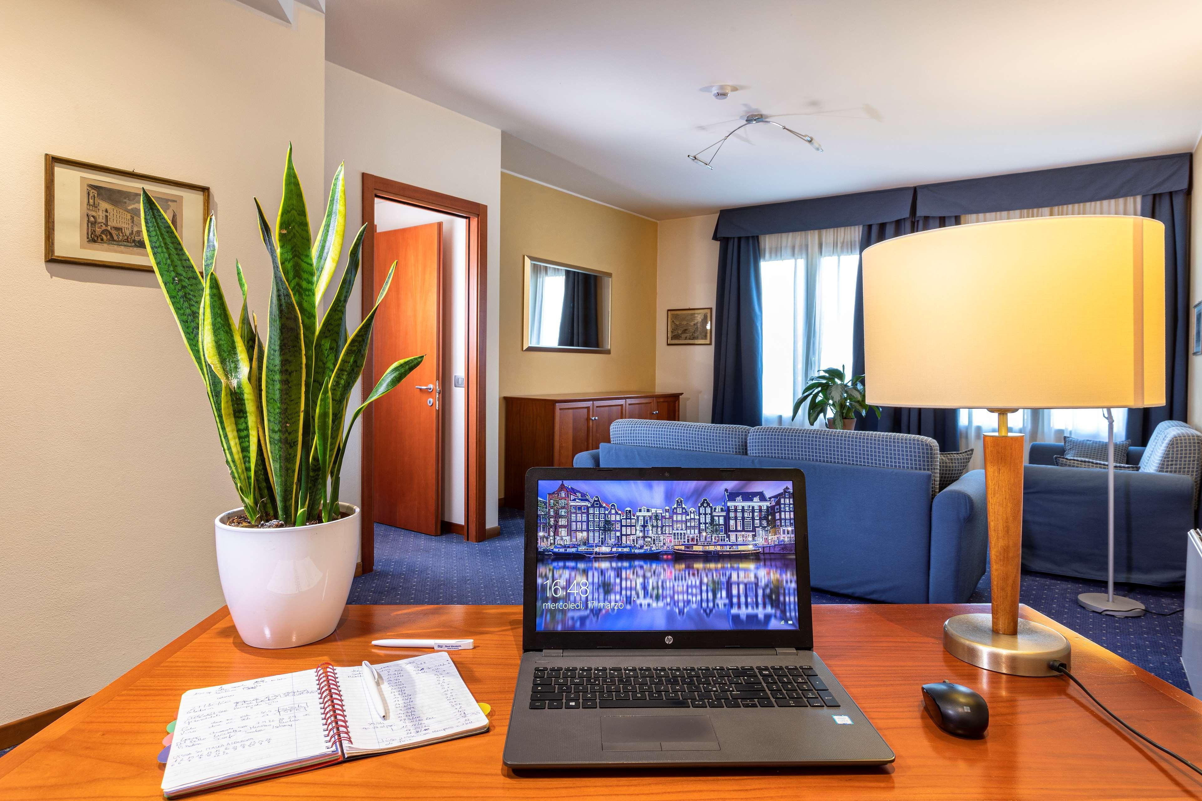 Best Western Titian Inn Hotel Treviso Silea Bagian luar foto