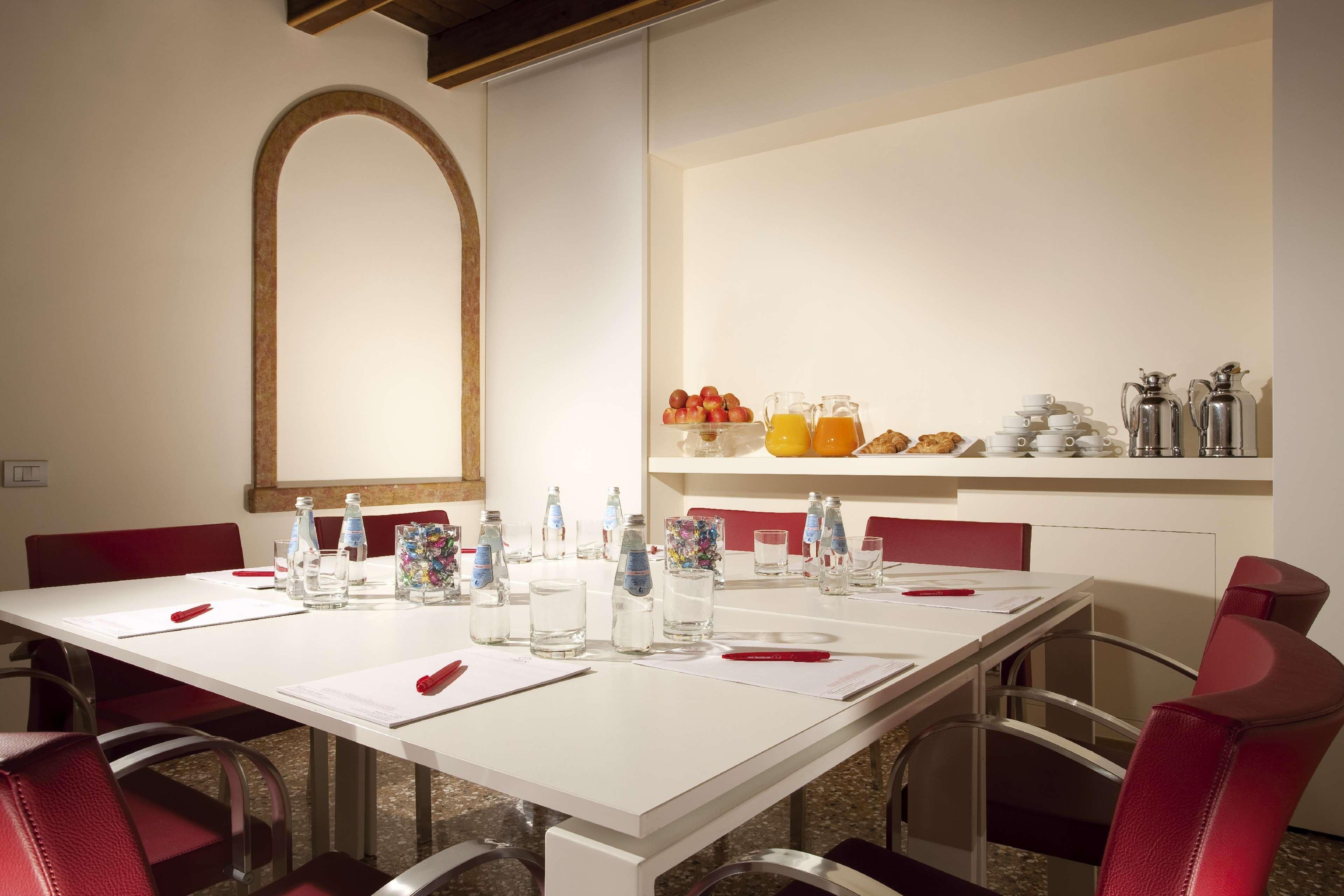 Best Western Titian Inn Hotel Treviso Silea Bagian luar foto