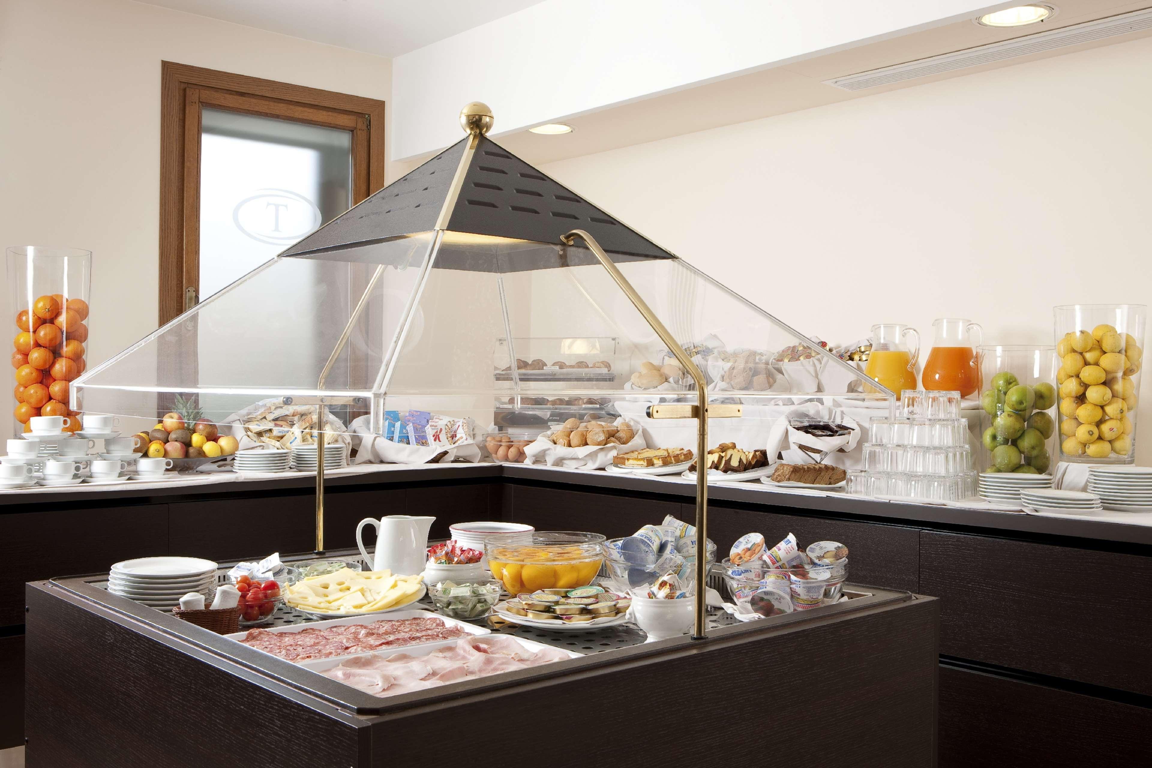 Best Western Titian Inn Hotel Treviso Silea Restoran foto