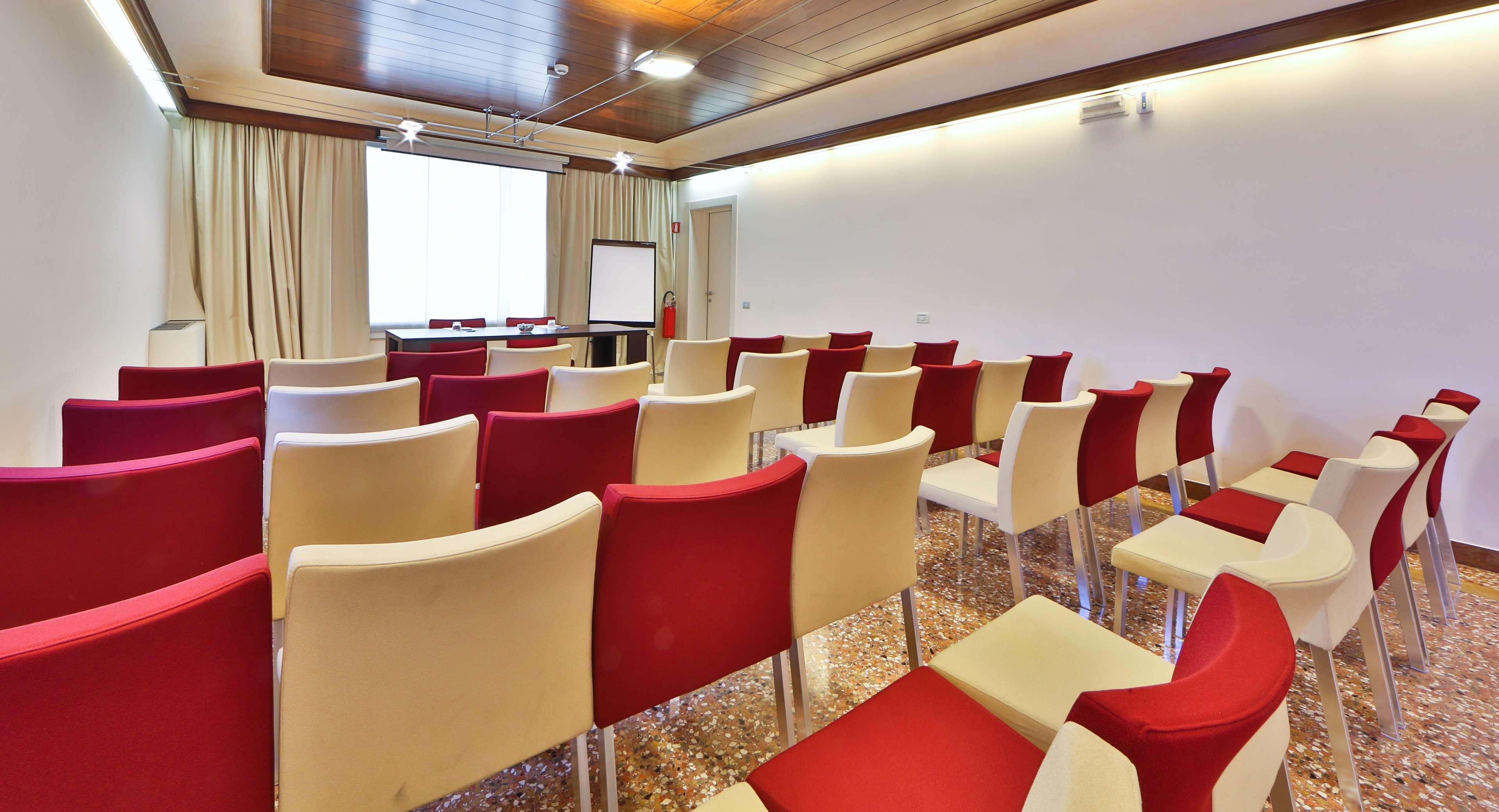 Best Western Titian Inn Hotel Treviso Silea Bagian luar foto
